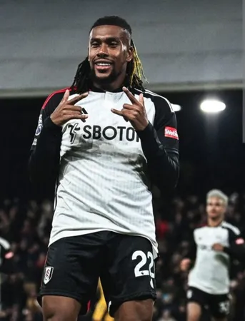 Iwobi Matches Salah's Premier League Appearance Record