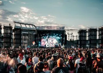 Linkin Park Makes History with Female-Led Download Festival